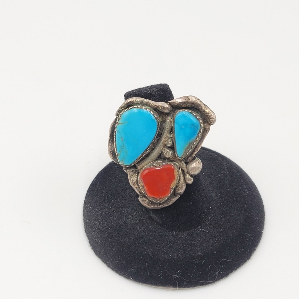 Vtg sterling turquoise & coral ring